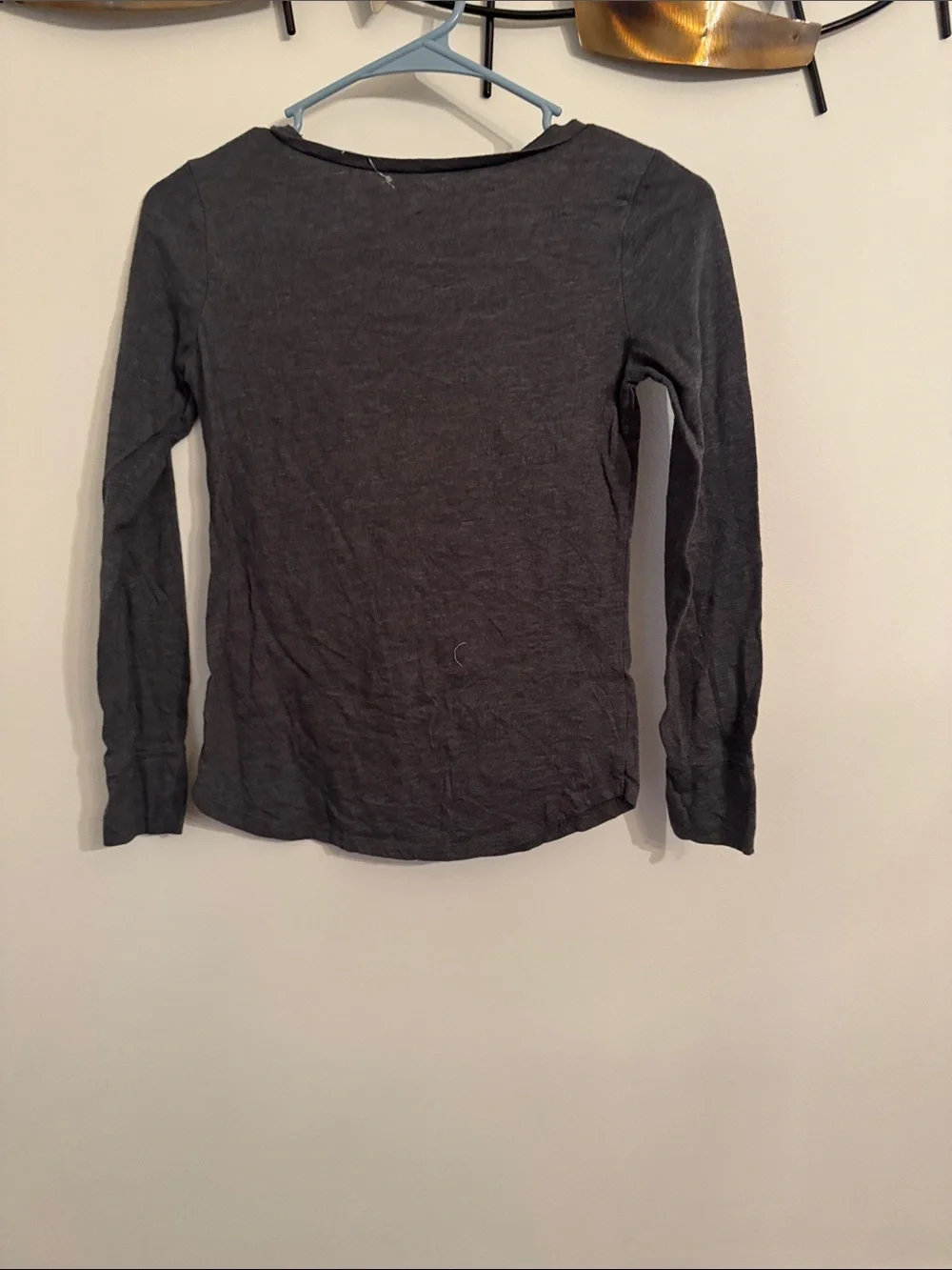 Old Navy Charcoal Long Sleeve Tee with Pink Floral Smile Graphic Box 006